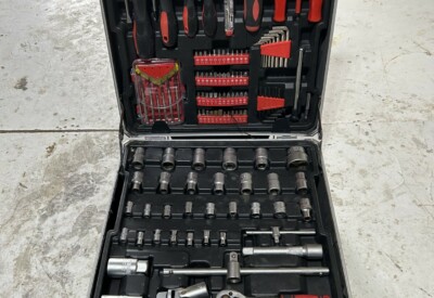 Location Caisse à outils Autre à Soulaines-sur-Aubance